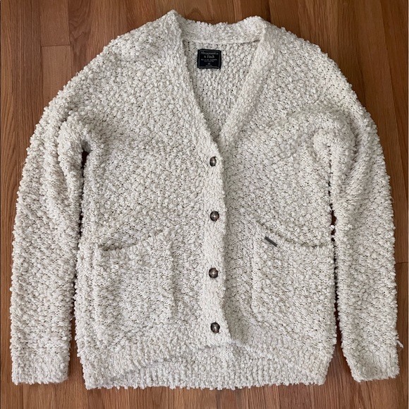 abercrombie and fitch cream colored button sweater - Picture 4 of 6